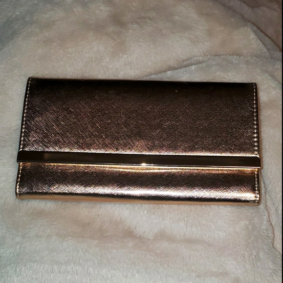 Beautiful shiny gold clutch/evening bag - Picture 1 of 4
